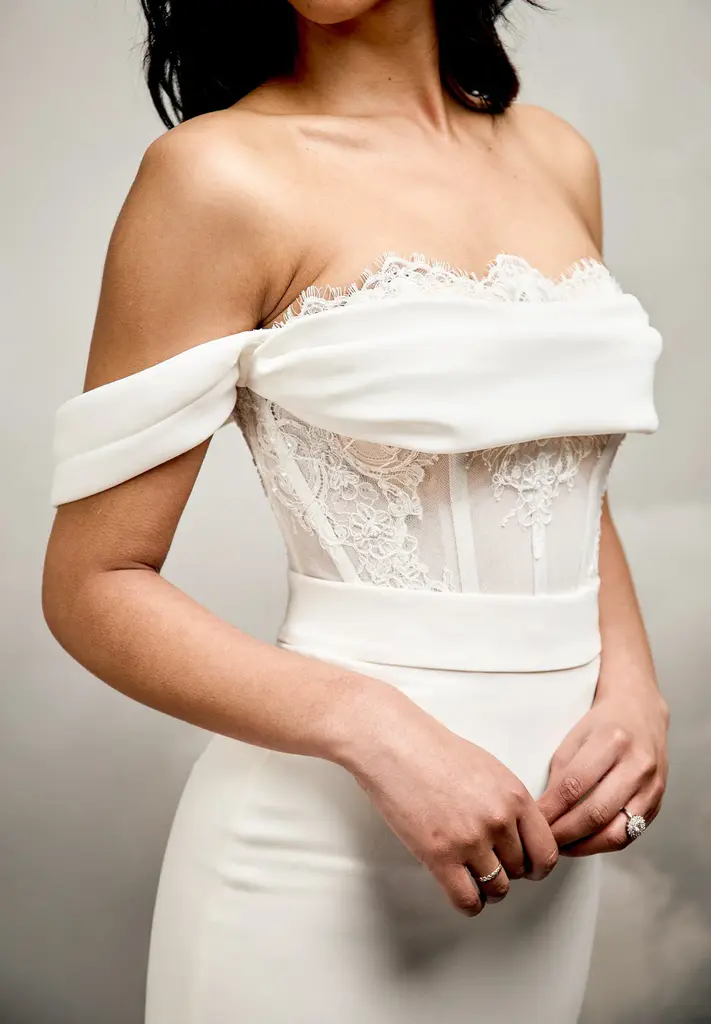 Corsage von Catherine Deane aus Spitze mit abnehmbaren Trägern