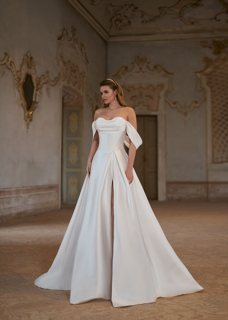 Ausgestellter Rock mit Schlitz und Taschen von Herve Paris